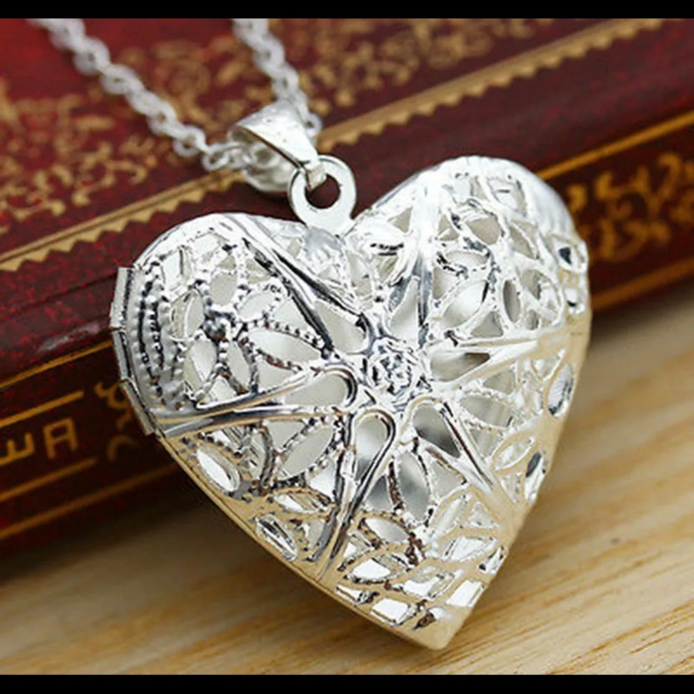 Silver Picture Photo Small Heart  Locket Necklace